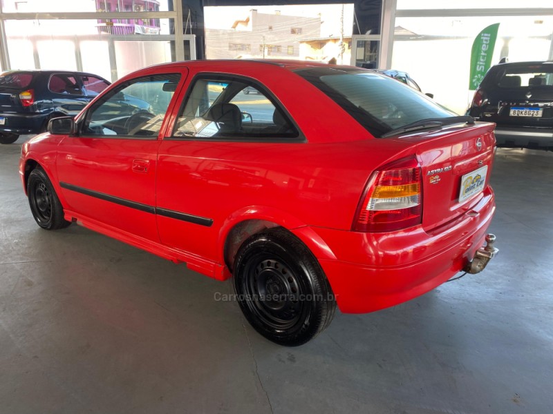 ASTRA 2.0 MPFI GLS 8V GASOLINA 2P MANUAL - 1999 - VACARIA