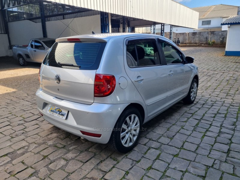FOX 1.0 MI 8V FLEX 4P MANUAL - 2012 - VACARIA