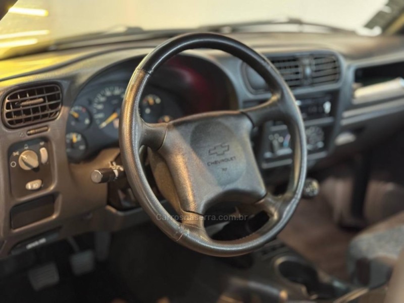 BLAZER 2.4 MPFI 4X2 8V GASOLINA 4P MANUAL - 2001 - ESTâNCIA VELHA