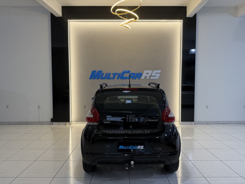 MOBI 1.0 TREKKING 8V FLEX 4P MANUAL - 2022 - ESTâNCIA VELHA