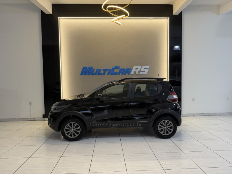 MOBI 1.0 TREKKING 8V FLEX 4P MANUAL - 2022 - ESTâNCIA VELHA