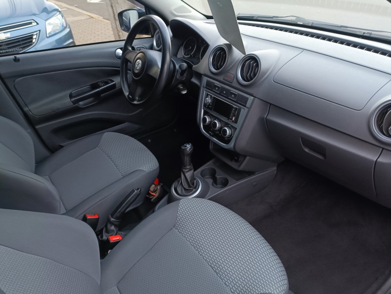 GOL 1.0 MI 8V FLEX 4P MANUAL G.V - 2013 - BOM PRINCíPIO
