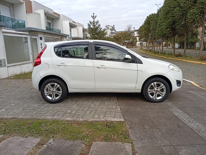 PALIO 1.4 MPI ATTRACTIVE 8V FLEX 4P MANUAL - 2014 - FARROUPILHA