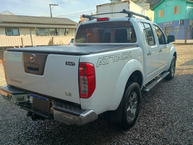 FRONTIER 2.5 LE ATTACK 4X4 CD TURBO ELETRONIC DIESEL 4P AUTOMÁTICO - 2013 - FARROUPILHA