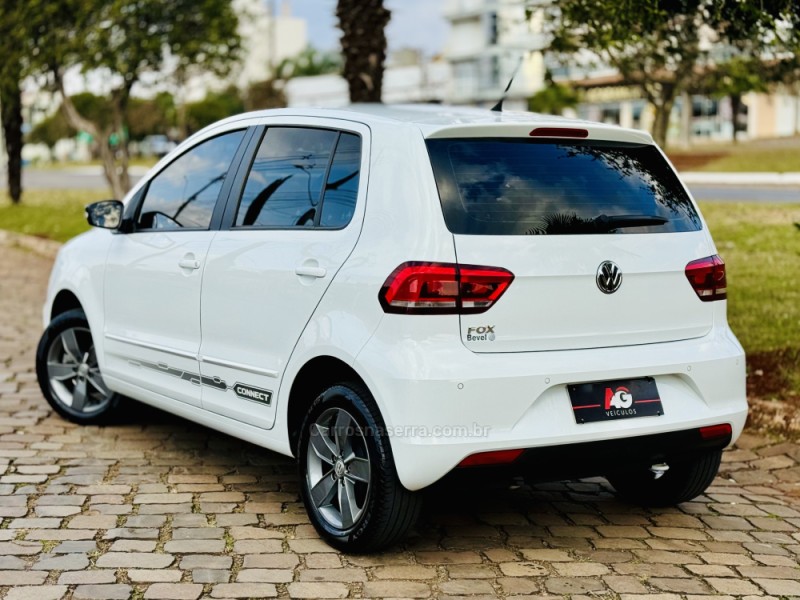 FOX 1.6 CONNECT 8V FLEX 4P MANUAL - 2021 - CASCA
