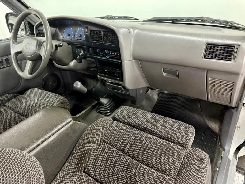 HILUX 3.0 DX 4X2 CD 16V DIESEL 4P MANUAL - 2002 - CAXIAS DO SUL