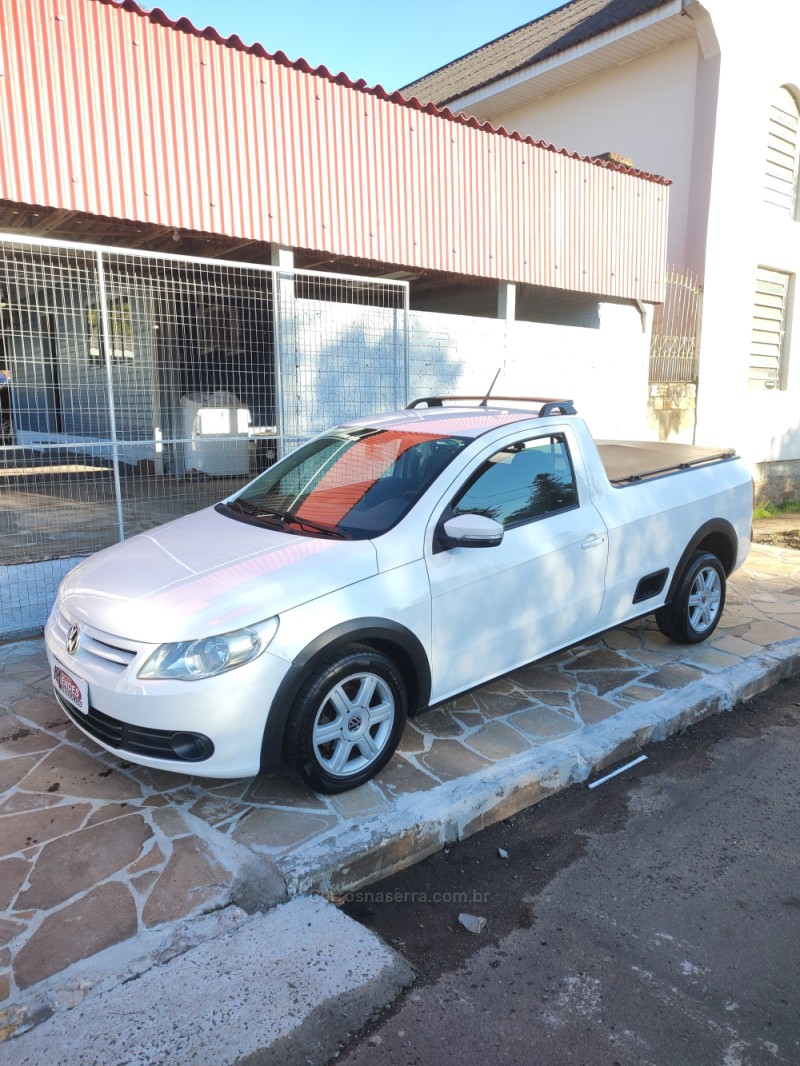 saveiro 1.6 mi trendline cs 8v flex 2p manual 2011 tres coroas
