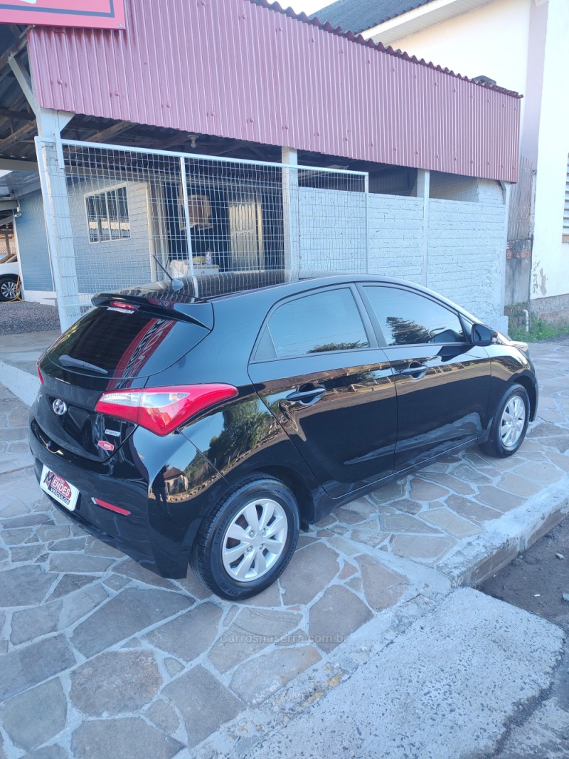 HB20 1.0 COMFORT 12V FLEX 4P MANUAL - 2015 - TRêS COROAS