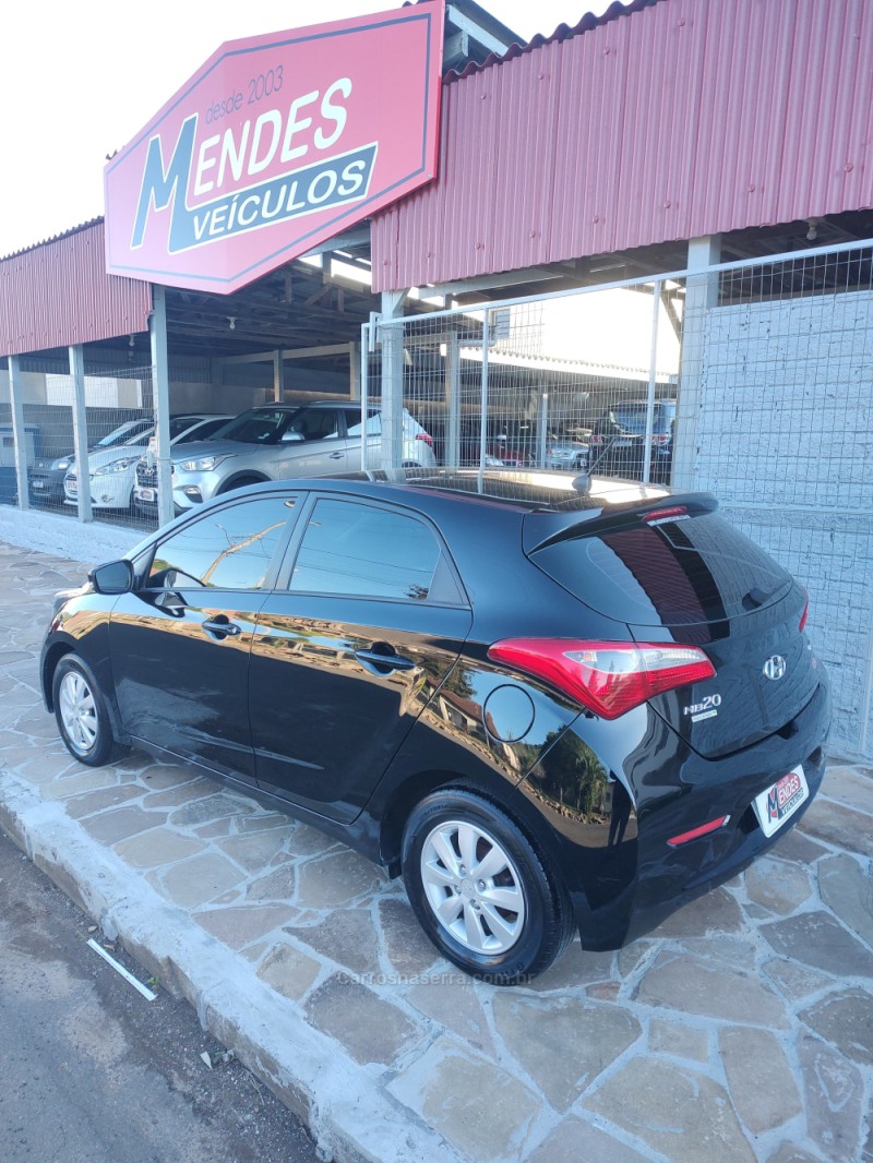 HB20 1.0 COMFORT 12V FLEX 4P MANUAL - 2015 - TRêS COROAS