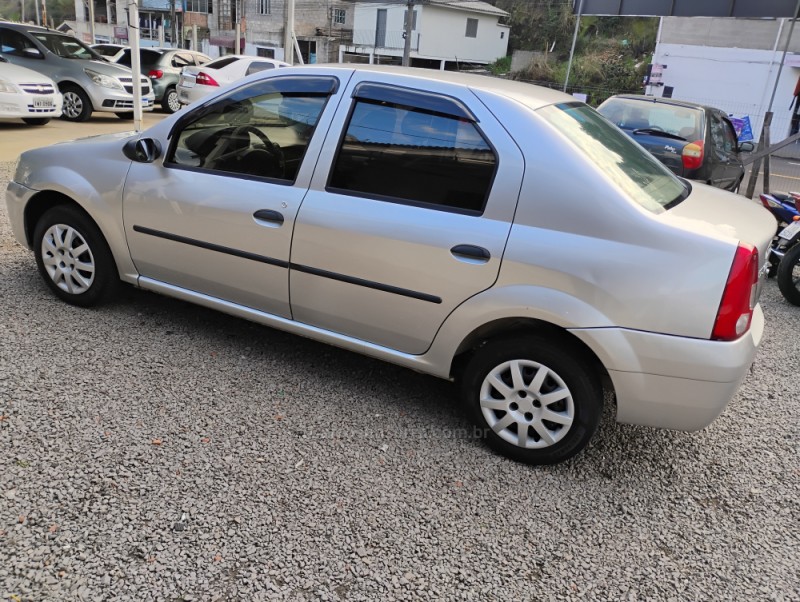 LOGAN 1.0 EXPRESSION 16V FLEX 4P MANUAL - 2009 - CAXIAS DO SUL