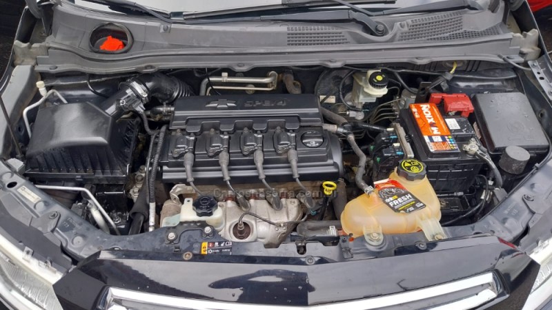 ONIX 1.0 LT PLUS 8V FLEX 4P MANUAL - 2015 - SOMBRIO