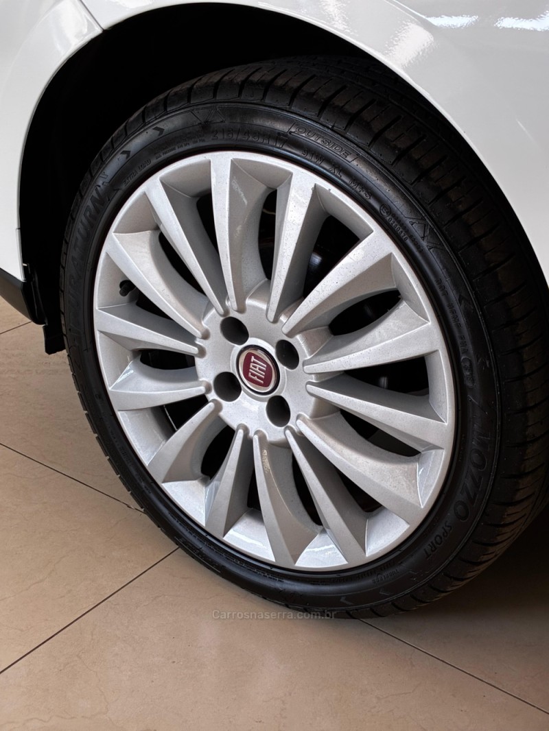GRAND SIENA 1.4 MPI ATTRACTIVE 8V FLEX 4P MANUAL - 2016 - FARROUPILHA