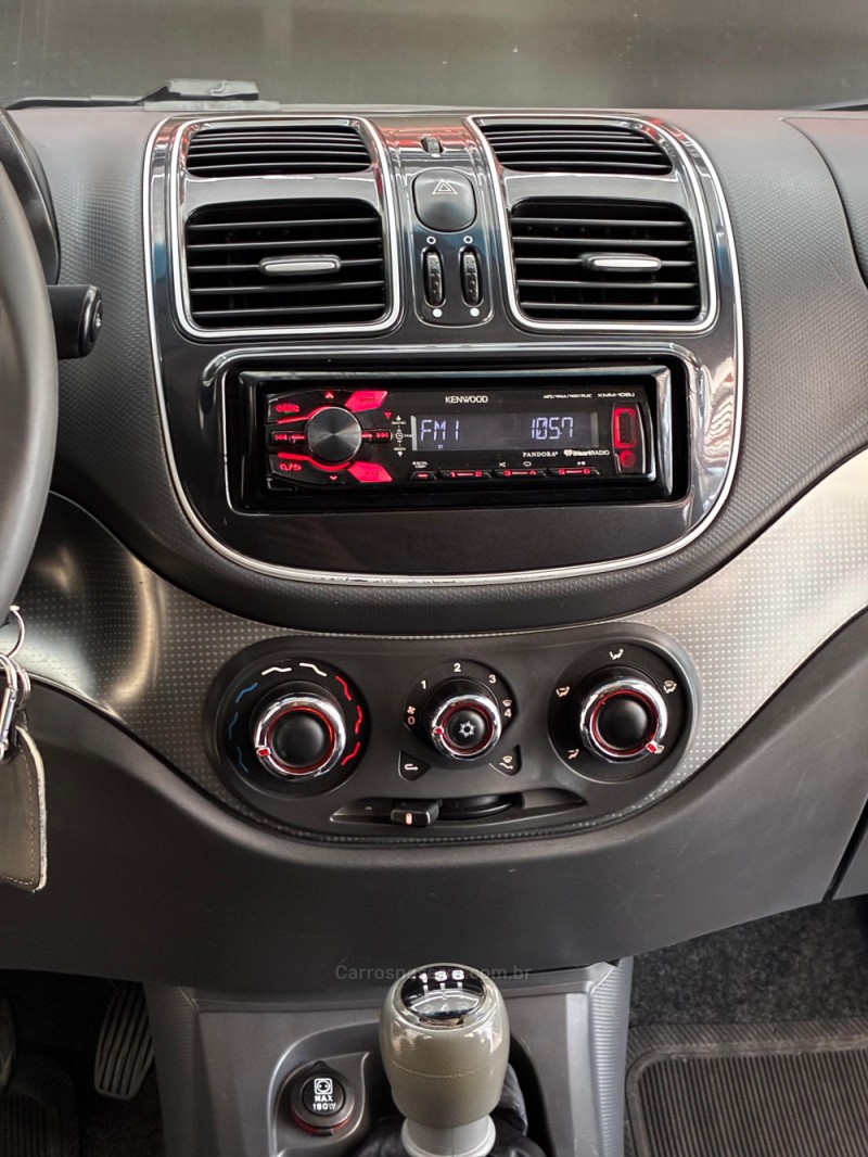GRAND SIENA 1.4 MPI ATTRACTIVE 8V FLEX 4P MANUAL - 2016 - FARROUPILHA