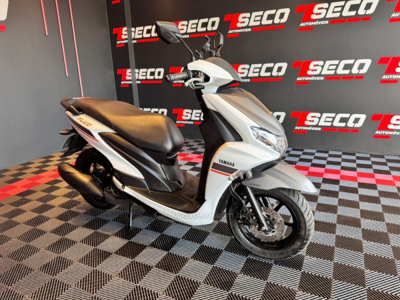 FLUO 125 ABS  - 2023 - PASSO FUNDO