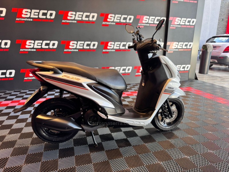 FLUO 125 ABS  - 2023 - PASSO FUNDO