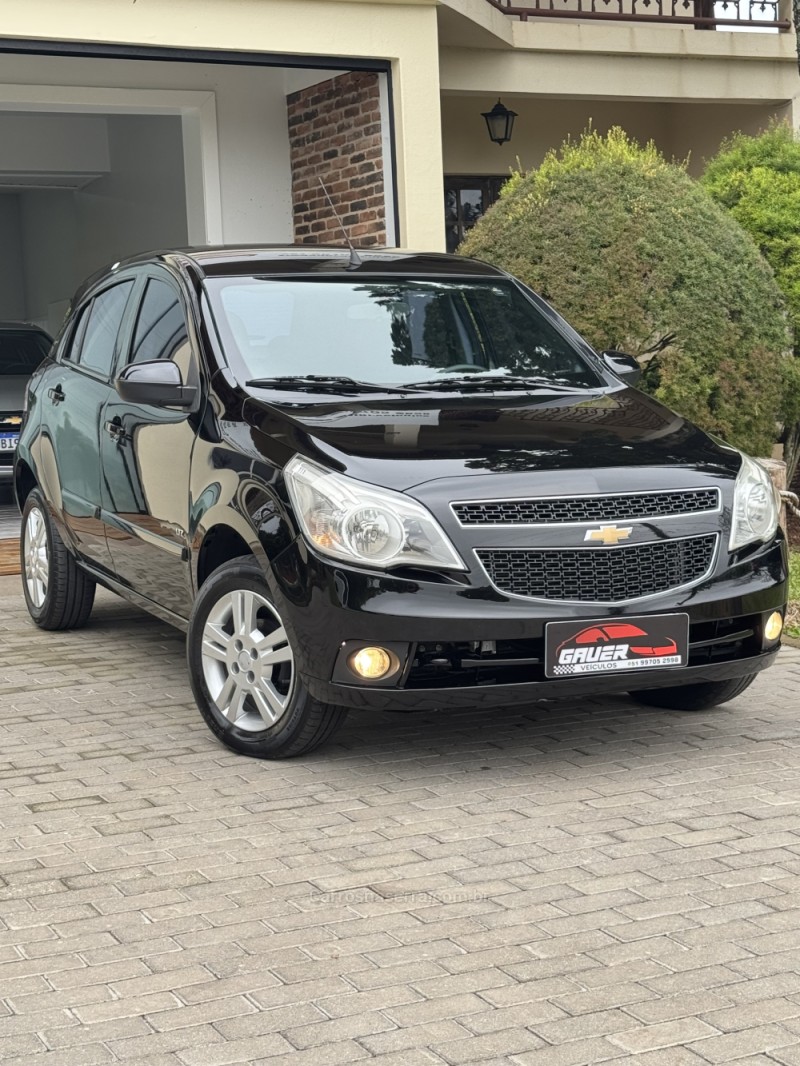 AGILE 1.4 MPFI LTZ 8V FLEX 4P MANUAL - 2011 - ENCANTADO