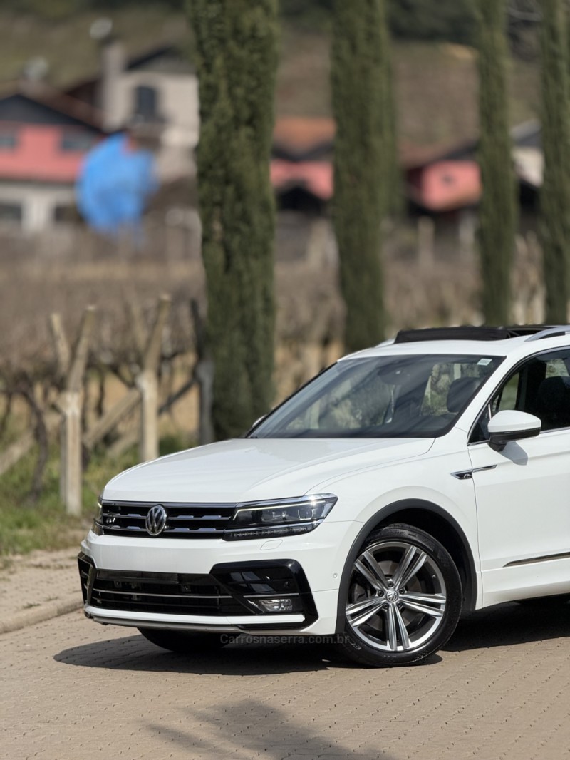 TIGUAN 2.0 ALLSPACE R-LINE 350 TSI 4X4 GASOLINA 4P - 2019 - CAXIAS DO SUL