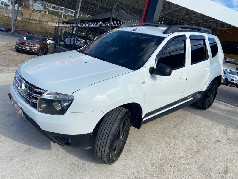DUSTER 1.6 EXPRESSION 4X2 16V FLEX 4P MANUAL - 2015 - CAXIAS DO SUL