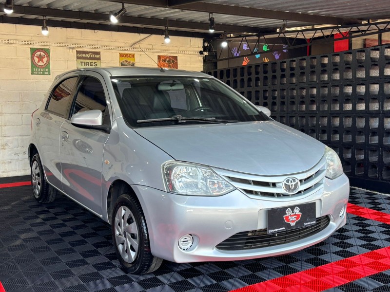 ETIOS 1.5 XS 16V FLEX 4P MANUAL