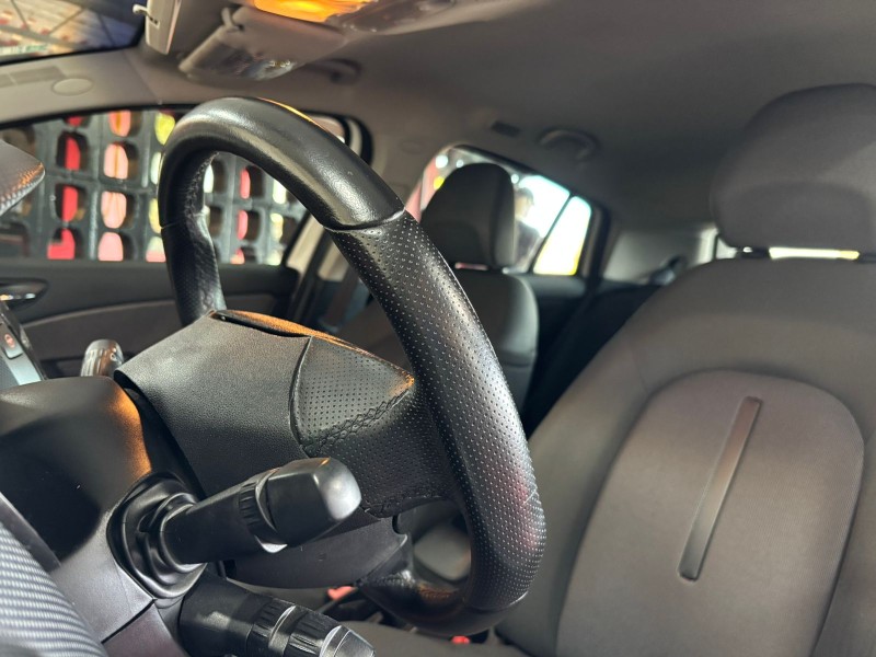 BRAVO 1.8 ESSENCE 16V FLEX 4P AUTOMATIZADO - 2012 - TEUTôNIA