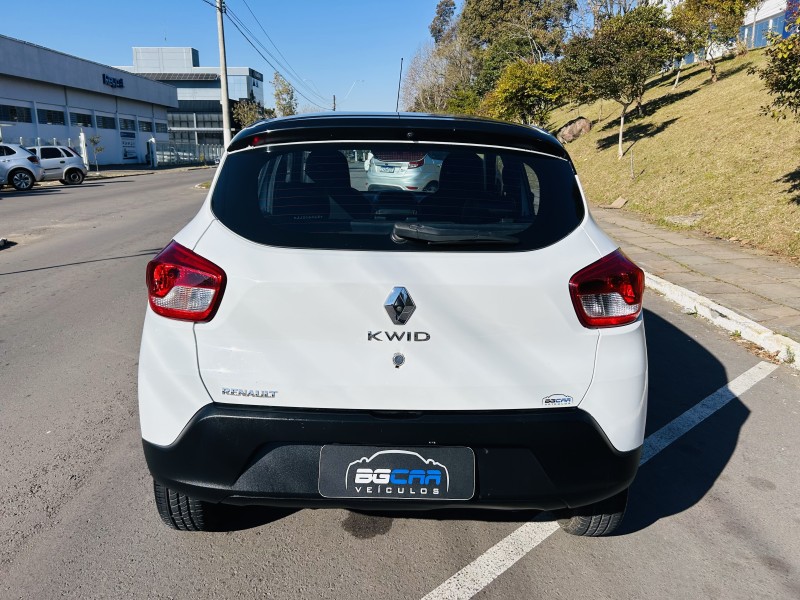 KWID 1.0 12V SCE FLEX INTENSE MANUAL - 2018 - BENTO GONçALVES