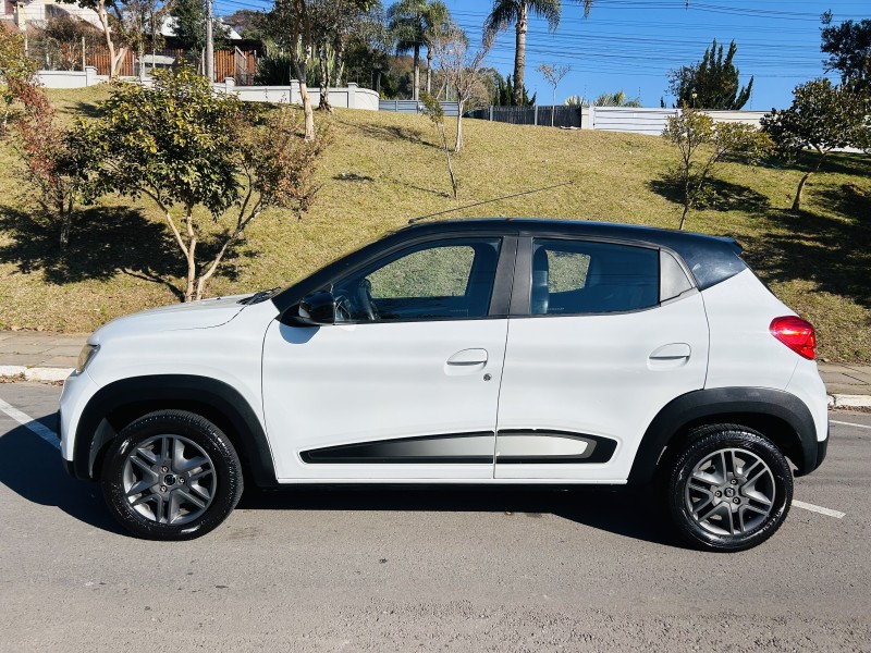KWID 1.0 12V SCE FLEX INTENSE MANUAL - 2018 - BENTO GONçALVES