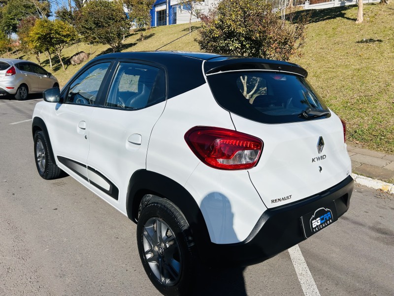 KWID 1.0 12V SCE FLEX INTENSE MANUAL - 2018 - BENTO GONçALVES