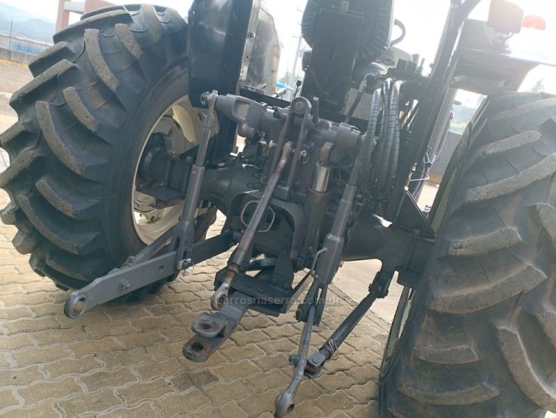 TRATOR A750  - 2011 - GUAPORé
