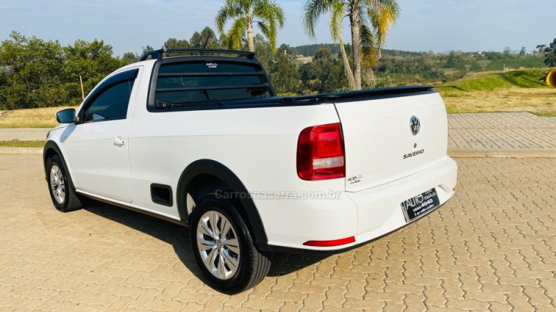 SAVEIRO 1.6 MI TRENDLINE CS 8V FLEX 2P MANUAL - 2022 - DOIS IRMãOS