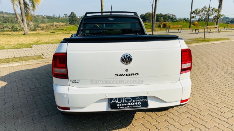 SAVEIRO 1.6 MI TRENDLINE CS 8V FLEX 2P MANUAL - 2022 - DOIS IRMãOS