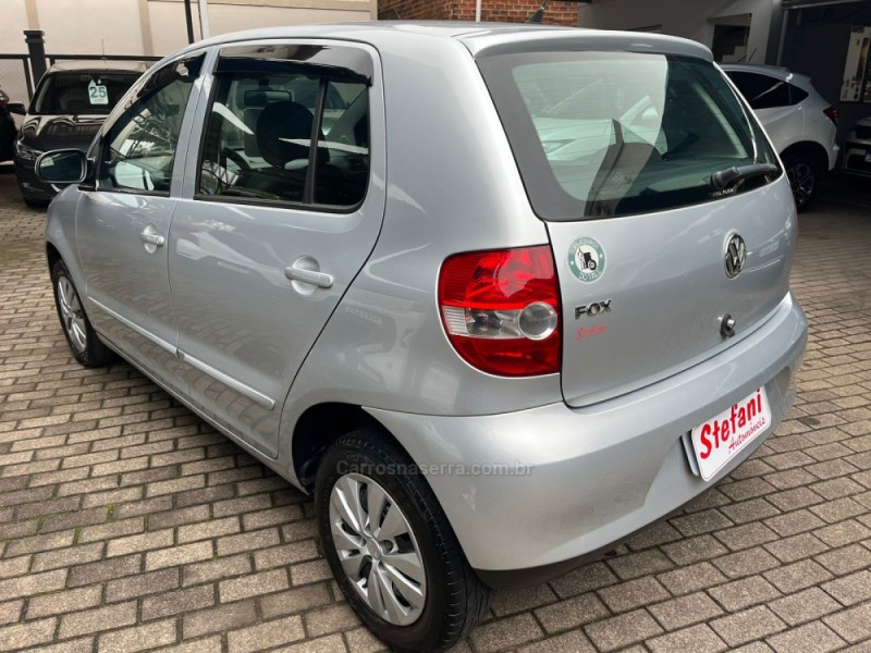 FOX 1.0 MI 8V FLEX 4P MANUAL - 2008 - FELIZ