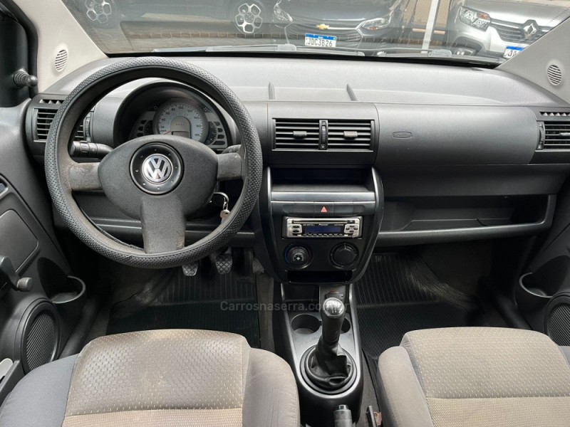 FOX 1.0 MI 8V FLEX 4P MANUAL - 2008 - FELIZ