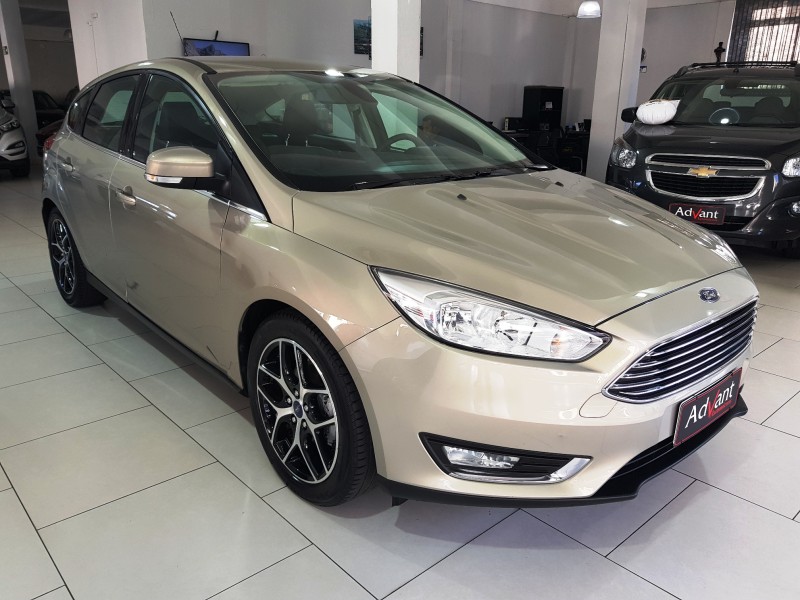 FOCUS 2.0 TITANIUM HATCH 16V FLEX 4P AUTOMÁTICO - 2016 - CAXIAS DO SUL
