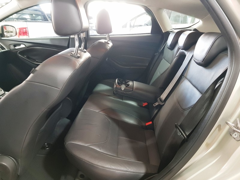 FOCUS 2.0 TITANIUM HATCH 16V FLEX 4P AUTOMÁTICO - 2016 - CAXIAS DO SUL