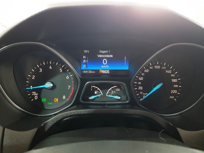 FOCUS 2.0 TITANIUM HATCH 16V FLEX 4P AUTOMÁTICO - 2016 - CAXIAS DO SUL