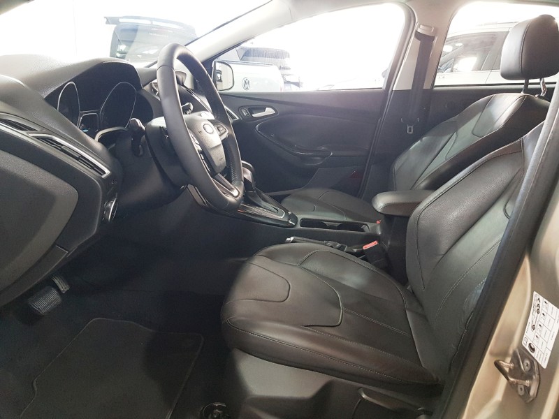 FOCUS 2.0 TITANIUM HATCH 16V FLEX 4P AUTOMÁTICO - 2016 - CAXIAS DO SUL
