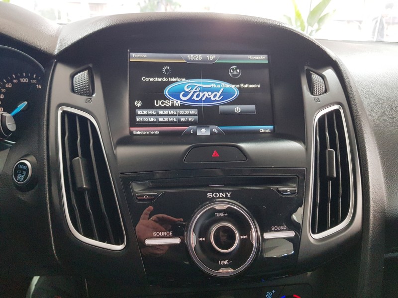 FOCUS 2.0 TITANIUM HATCH 16V FLEX 4P AUTOMÁTICO - 2016 - CAXIAS DO SUL