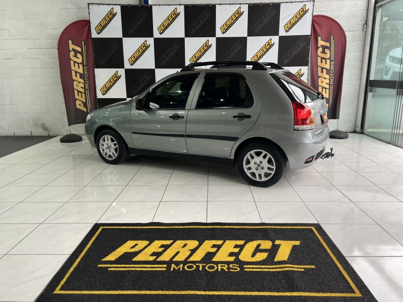 PALIO 1.3 MPI FIRE ELX 16V GASOLINA 4P MANUAL - 2005 - PORTãO