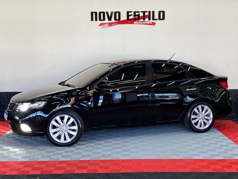 cerato 1.6 sx3 16v gasolina 4p automatico 2013 caxias do sul
