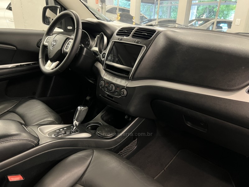 JOURNEY 3.6 RT V6 GASOLINA 4P AUTOMÁTICO - 2015 - NOVO HAMBURGO