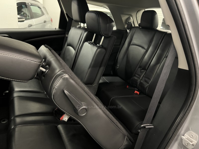 JOURNEY 3.6 RT V6 GASOLINA 4P AUTOMÁTICO - 2015 - NOVO HAMBURGO
