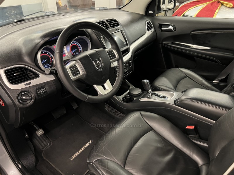 JOURNEY 3.6 RT V6 GASOLINA 4P AUTOMÁTICO - 2015 - NOVO HAMBURGO