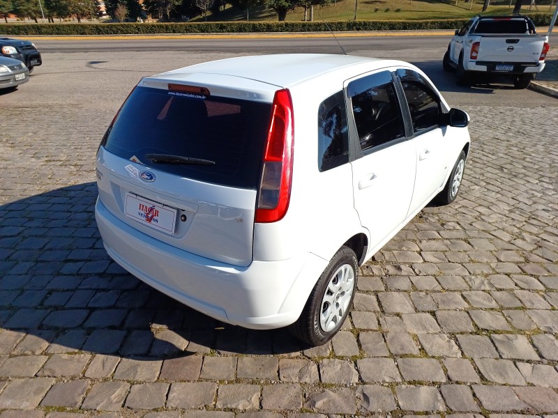 FIESTA 1.6 MPI HATCH 8V FLEX 4P MANUAL - 2014 - FLORES DA CUNHA