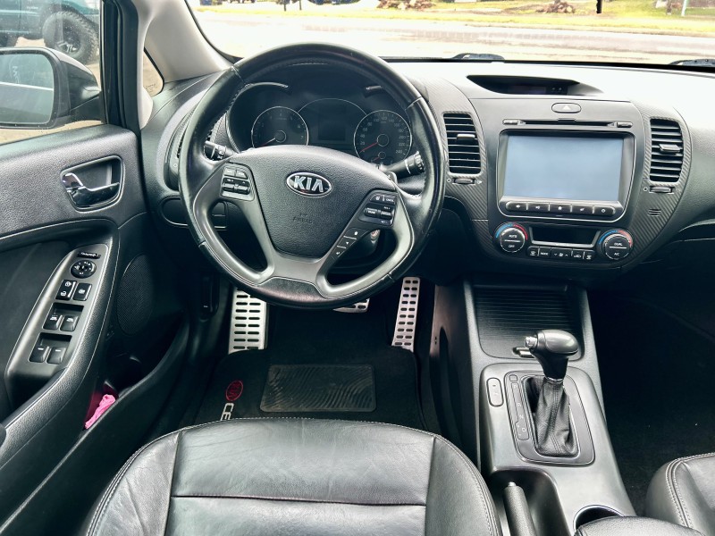 CERATO 1.6 SX3 16V FLEX 4P AUTOMÁTICO - 2015 - SãO SEBASTIãO DO CAí