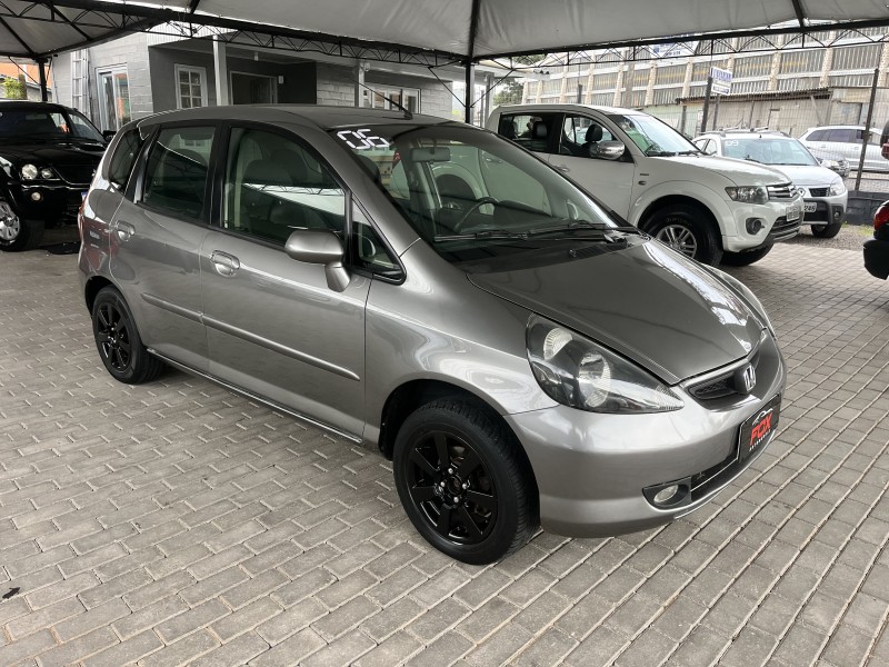 FIT 1.4 LX 8V GASOLINA 4P MANUAL - 2006 - CAXIAS DO SUL