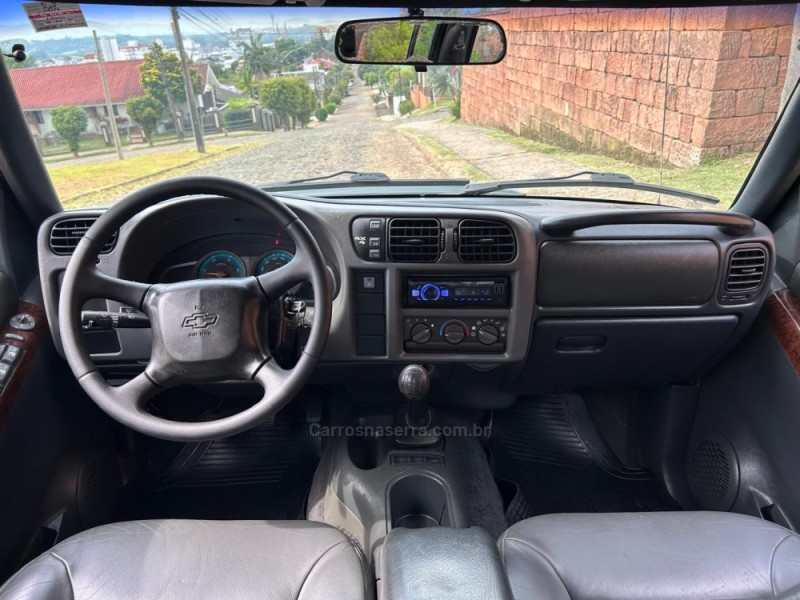 S10 2.8 EXECUTIVE 4X4 CD 12V TURBO ELECTRONIC INTERCOOLER DIESEL 4P MANUAL - 2011 - VENâNCIO AIRES