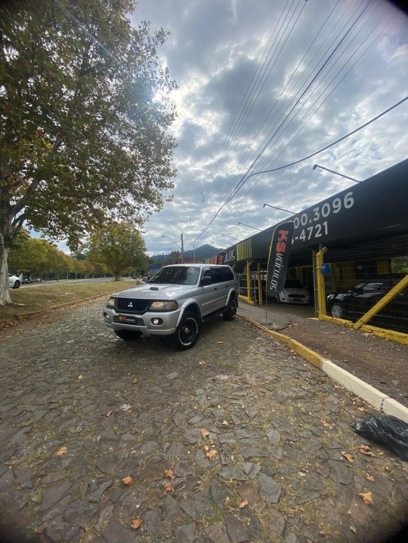 PAJERO SPORT 2.8 GLS 4X4 8V TURBO INTERCOOLER DIESEL 4P AUTOMÁTICO - 2002 - DOIS IRMãOS