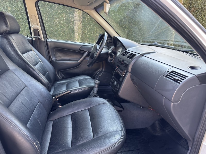 GOL 1.6 MI POWER 8V FLEX 4P MANUAL G.III - 2003 - CAXIAS DO SUL