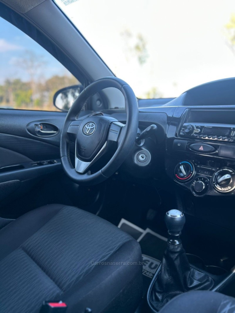 ETIOS 1.3 X 16V FLEX 4P MANUAL - 2018 - LAJEADO