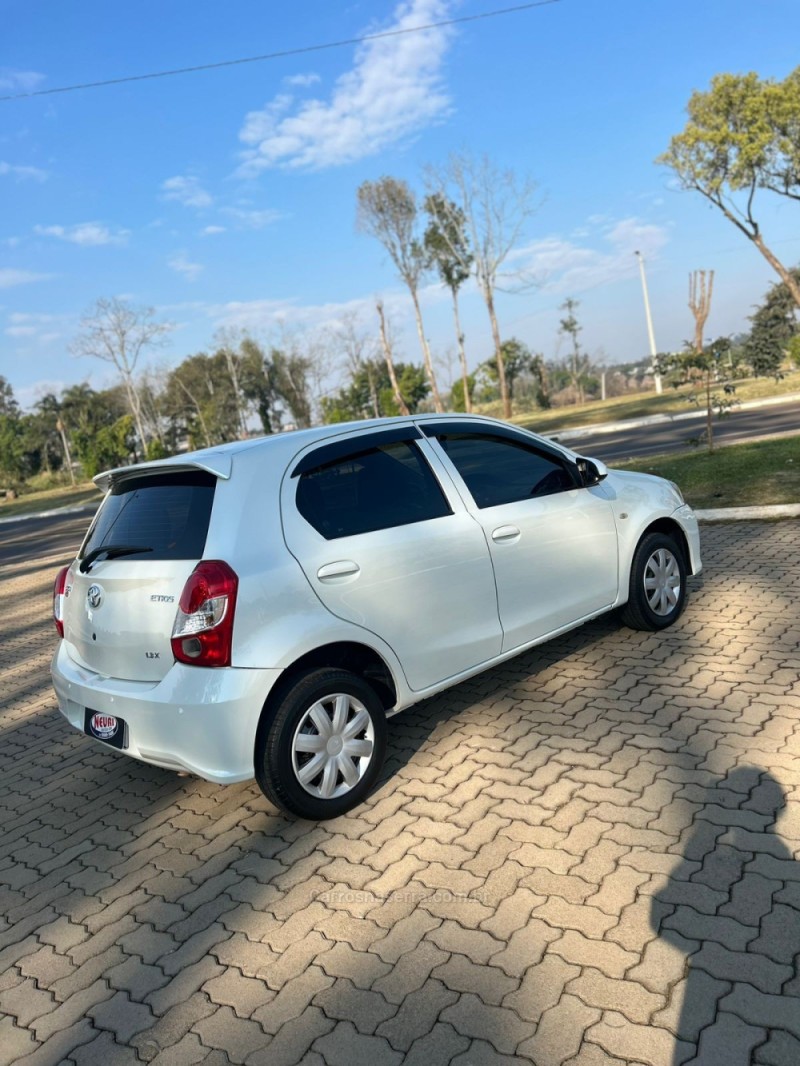 ETIOS 1.3 X 16V FLEX 4P MANUAL - 2018 - LAJEADO